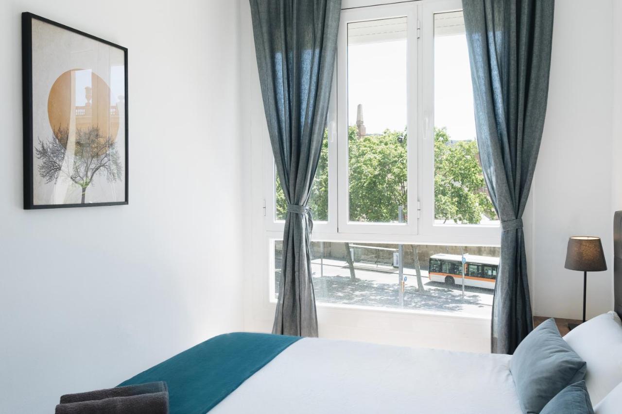 Sunny And Modern Apartment Ideal For Groups برشلونة المظهر الخارجي الصورة