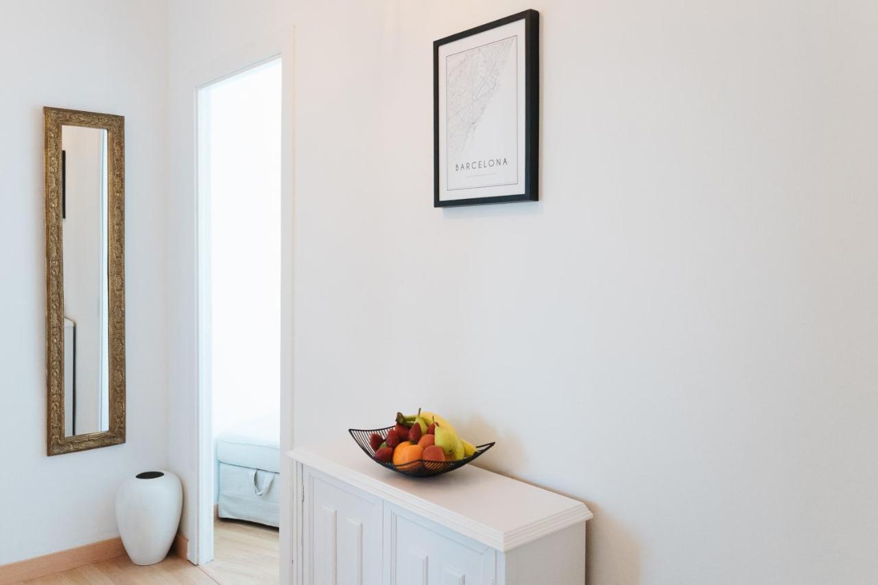 Sunny And Modern Apartment Ideal For Groups برشلونة المظهر الخارجي الصورة