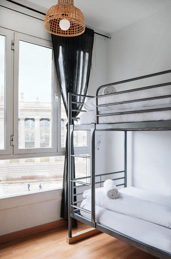 Sunny And Modern Apartment Ideal For Groups برشلونة المظهر الخارجي الصورة