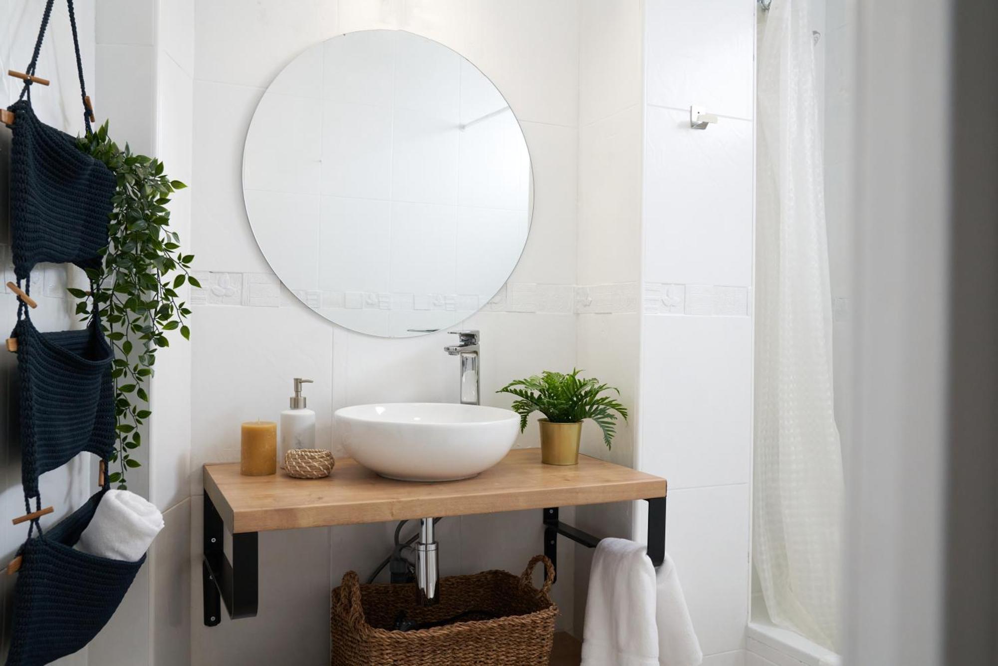 Sunny And Modern Apartment Ideal For Groups برشلونة المظهر الخارجي الصورة